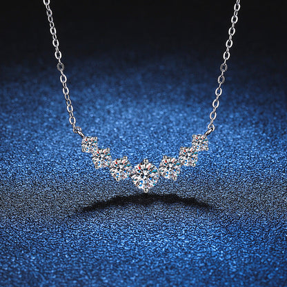 [Riva Jewelry]MINIMALIST CURVED SMILE MOISSANITE NECKLACE