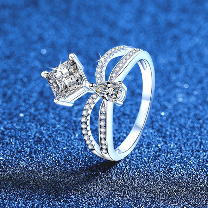 [Riva Jewelry]ELEGANT DOUBLE-TWISTED MOISSANITE RING