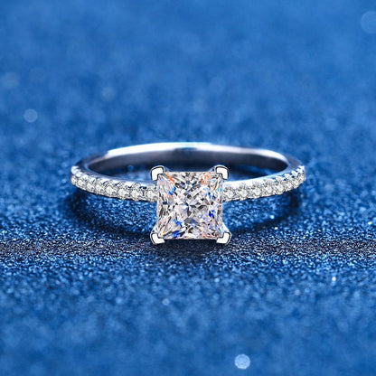 [Riva Jewelry]ELEGANT PRINCESS CUT MOISSANITE ENGAGEMENT RING