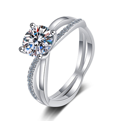 [Riva Jewelry]ELEGANT 4-PRONG CROSSOVER MOISSANITE ENGAGEMENT RING