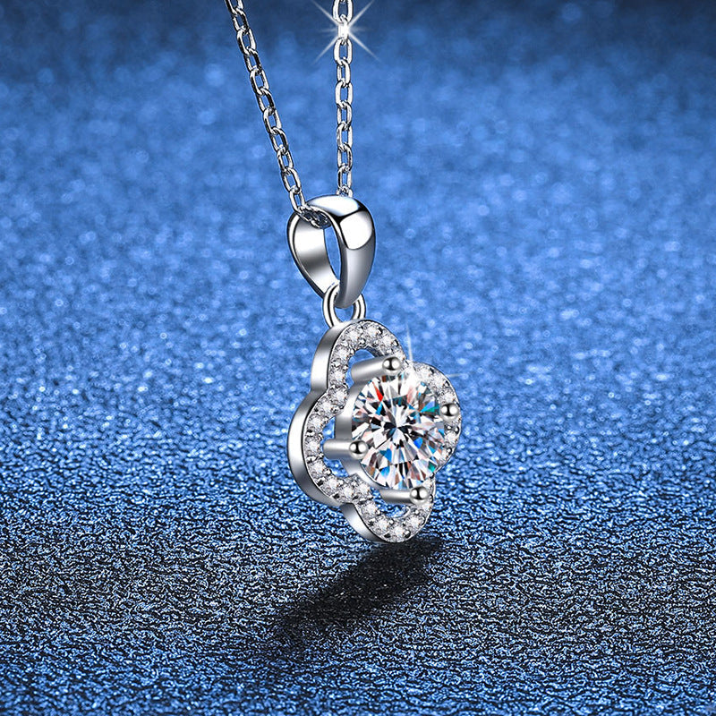 [Riva Jewelry]CLASSIC CLOVER MOISSANITE PENDANT NECKLACE
