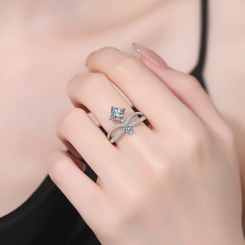 [Riva Jewelry]ELEGANT DOUBLE-TWISTED MOISSANITE RING