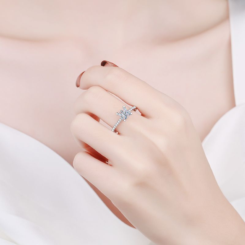 [Riva Jewelry]ELEGANT PRINCESS CUT MOISSANITE ENGAGEMENT RING