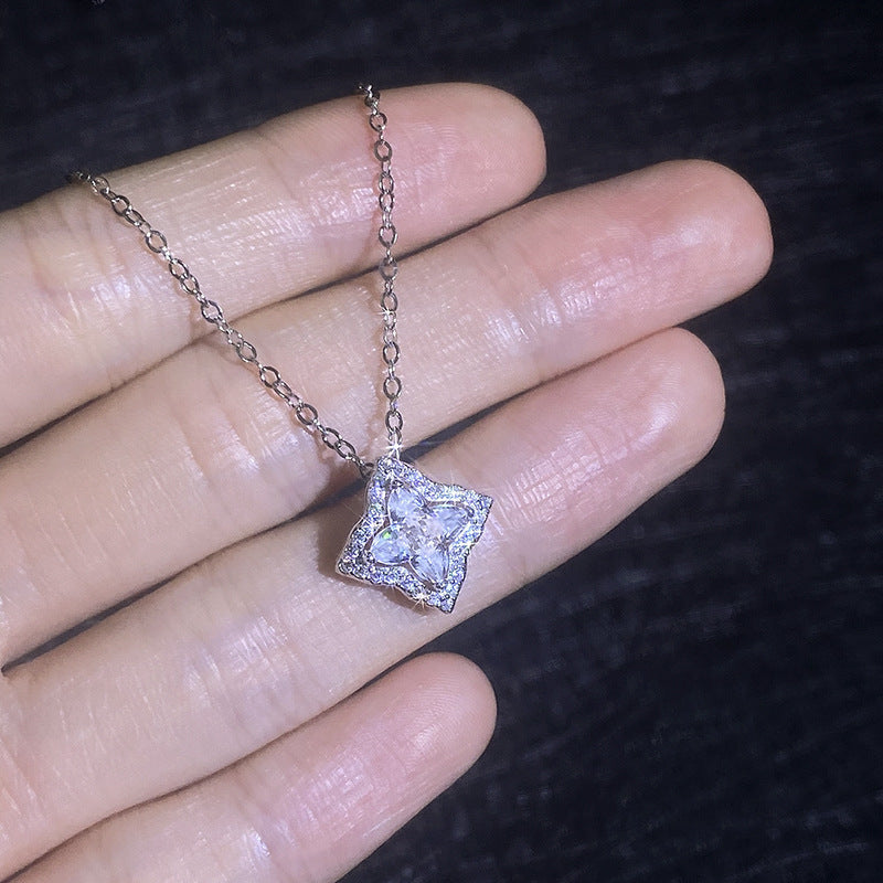 [Riva Jewelry]STAR-CLOVER MOISSANITE NECKLACE