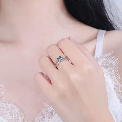 [Riva Jewelry]ELEGANT 4-PRONG CROSSOVER MOISSANITE ENGAGEMENT RING