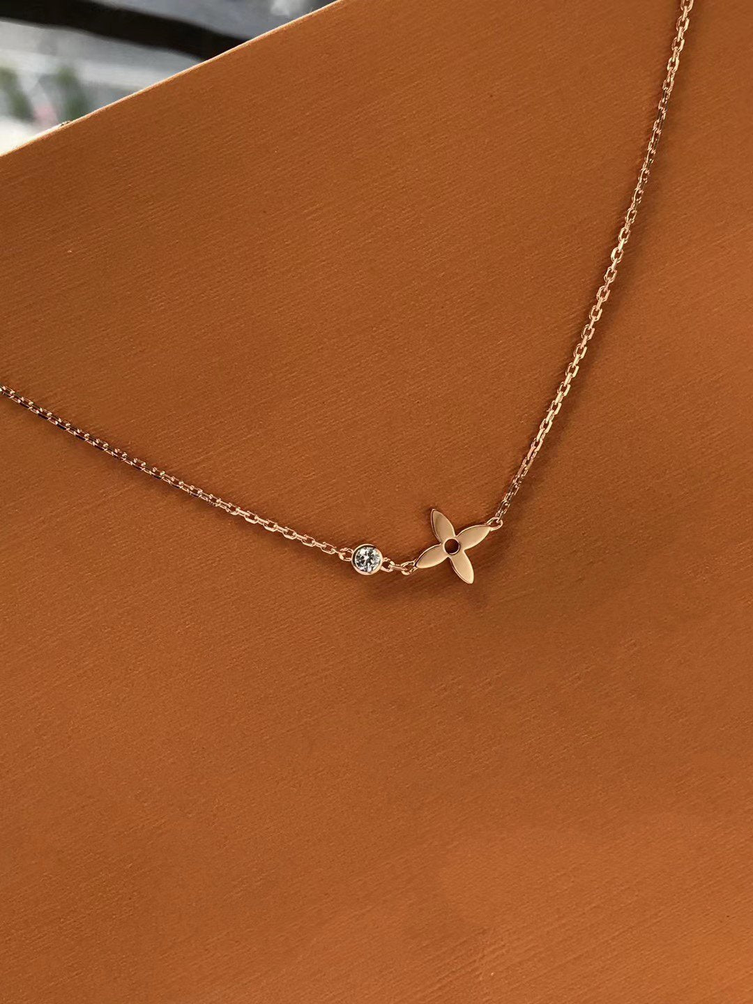 [Riva Jewelry]BLOSSOM PENDANT ROSE GOLD AND DIAMOND