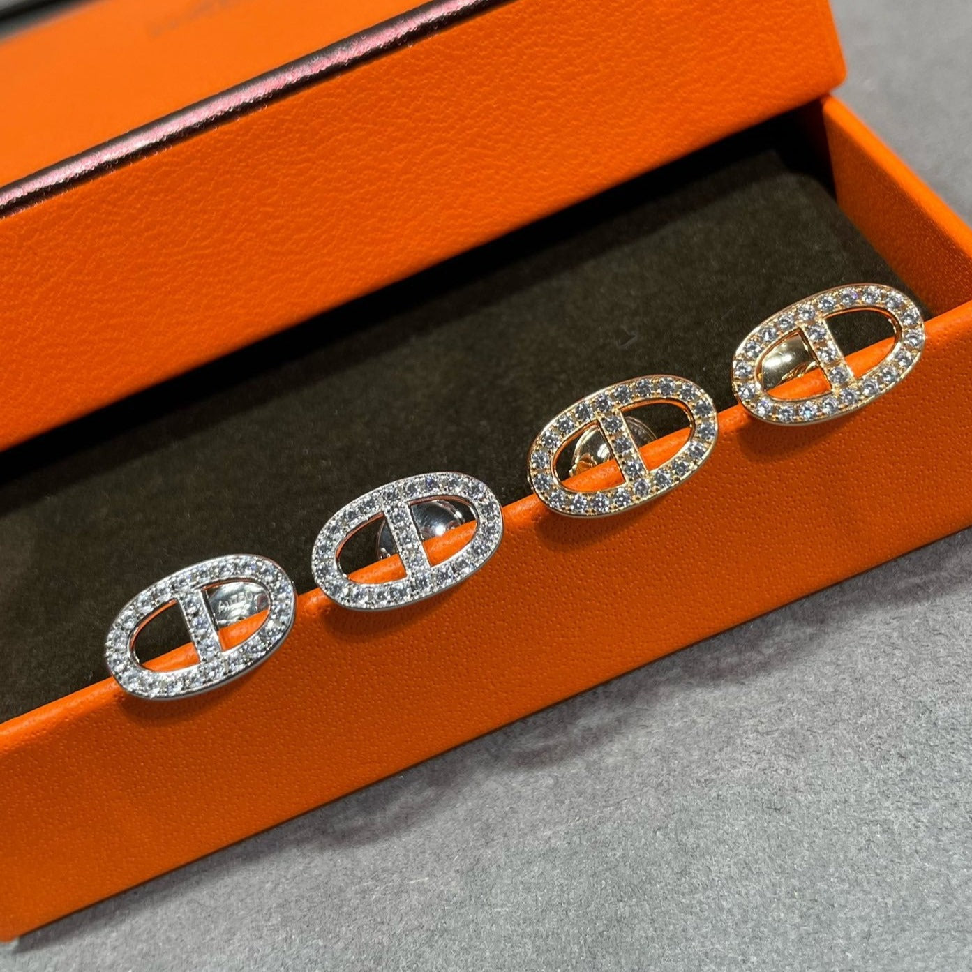 [Riva Jewelry]HM FULL DIAMOND PIG NOSE STUD EARRINGS