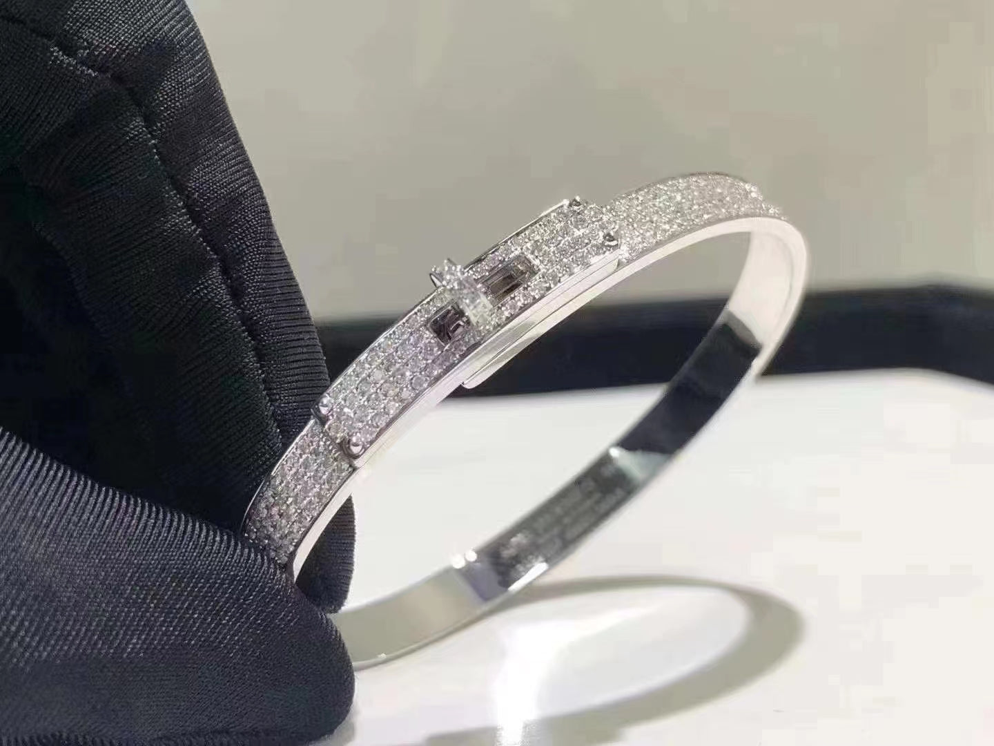 [Riva Jewelry]HM KELLY BRACELET IN SILVER AND FULL PAVE DIAMOND