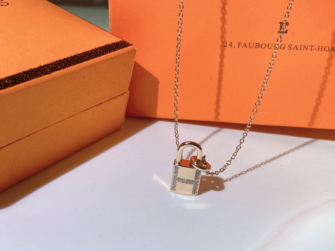 [Riva Jewelry]HM ADVANCED NICHE LOCK HEAD NECKLACE DIAMONDS