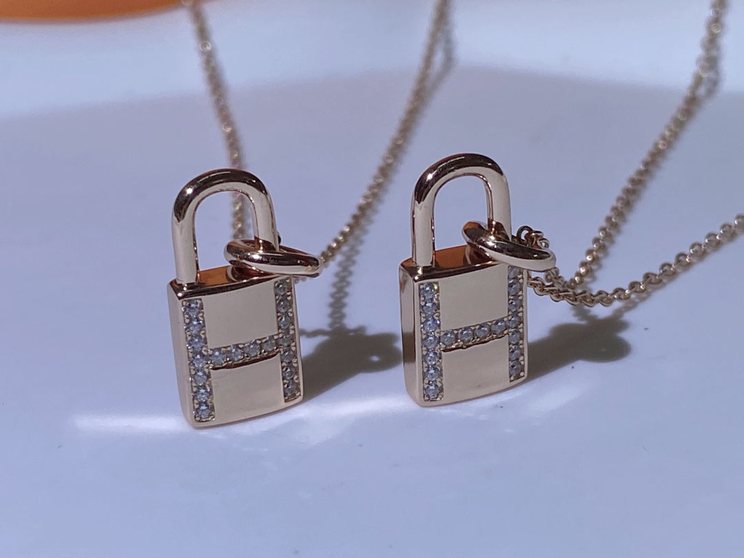 [Riva Jewelry]HM ADVANCED NICHE LOCK HEAD NECKLACE DIAMONDS