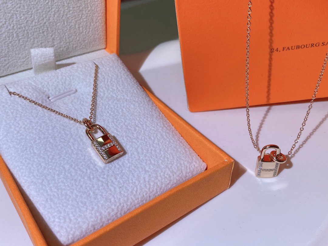 [Riva Jewelry]HM ADVANCED NICHE LOCK HEAD NECKLACE DIAMONDS
