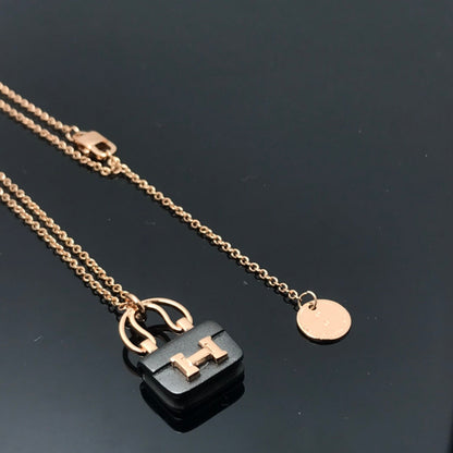 [Riva Jewelry]WOMEN'S HM AMULETTES CONSTANCE PENDANT NECKLACE