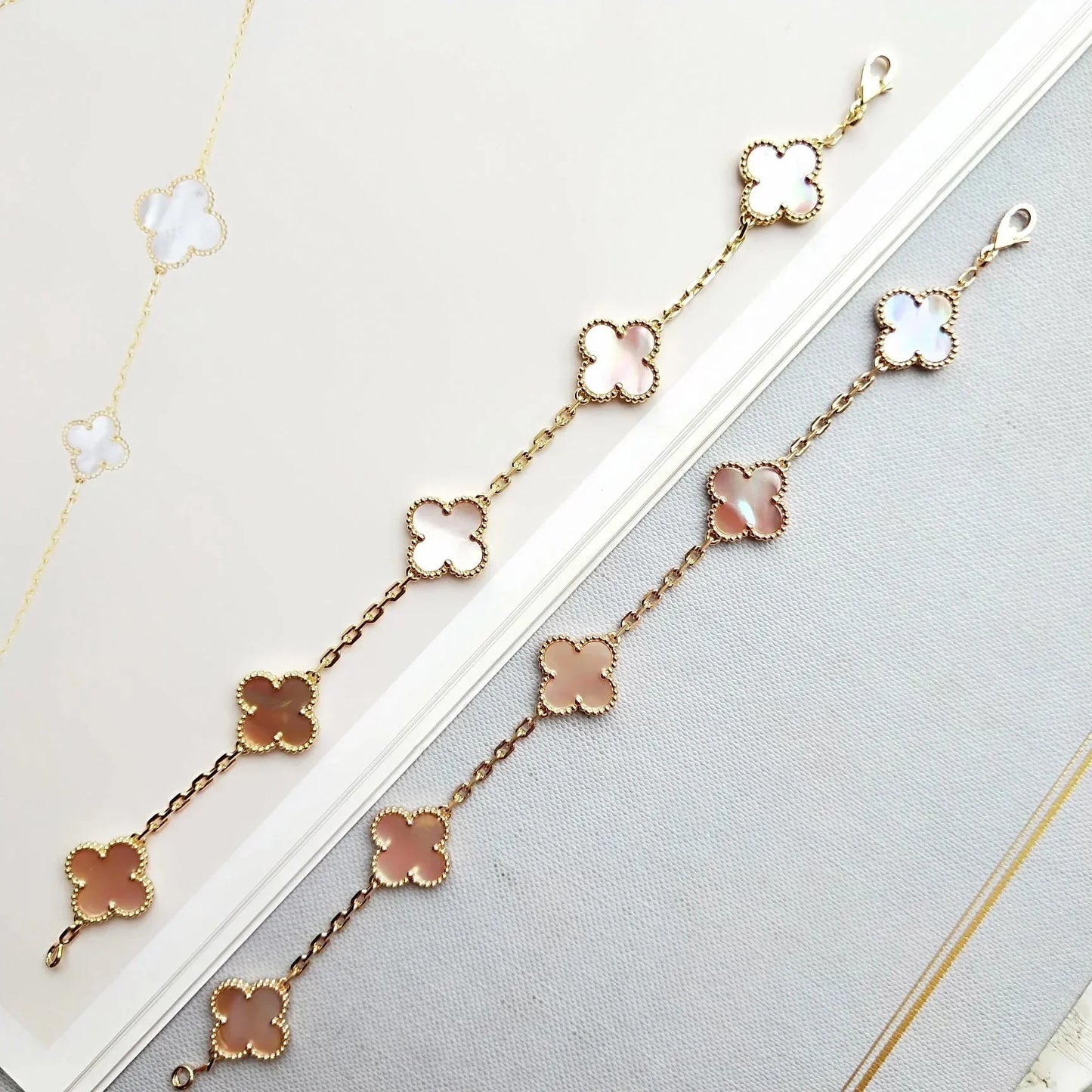 [Riva Jewelry]LUCKY CLOVER 5-MOTIF BRACELET - PINK MOTHER-OF-PEARL COLLECTION