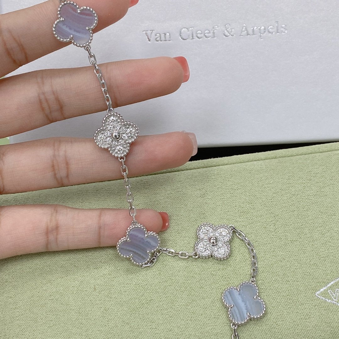 [Riva Jewelry]LUCKY CLOVER 5-MOTIF BRACELET - PURPLE CHALCEDONY COLLECTION
