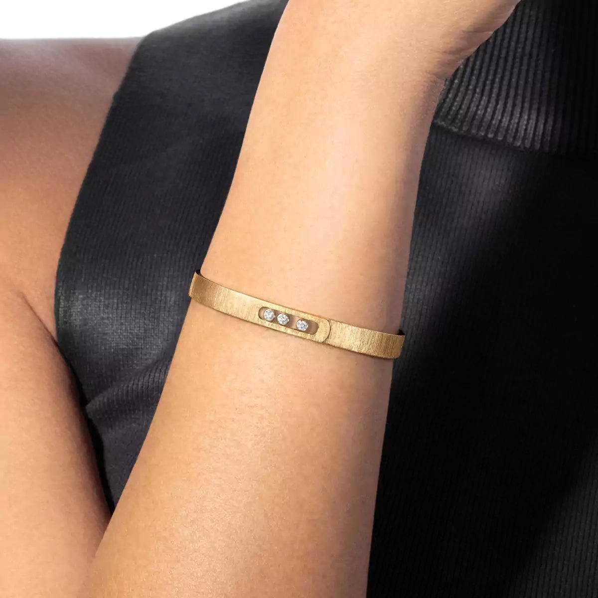 [Riva Jewelry]MOVE NOA CISELÉ BANGLE BRACELET