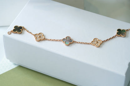 [Riva Jewelry]LUCKY CLOVER 5-MOTIF BRACELET - GREY MOTHER-OF-PEARL COLLECTION