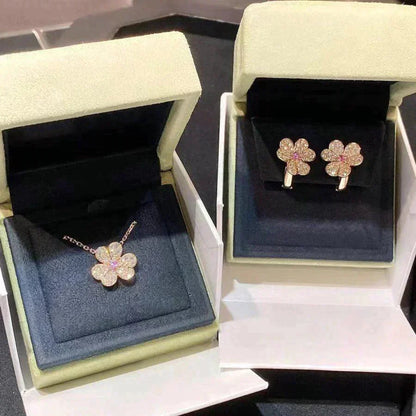 [Riva Jewelry]PAVÉ DIAMOND BUTTERFLY CHARM NECKLACE