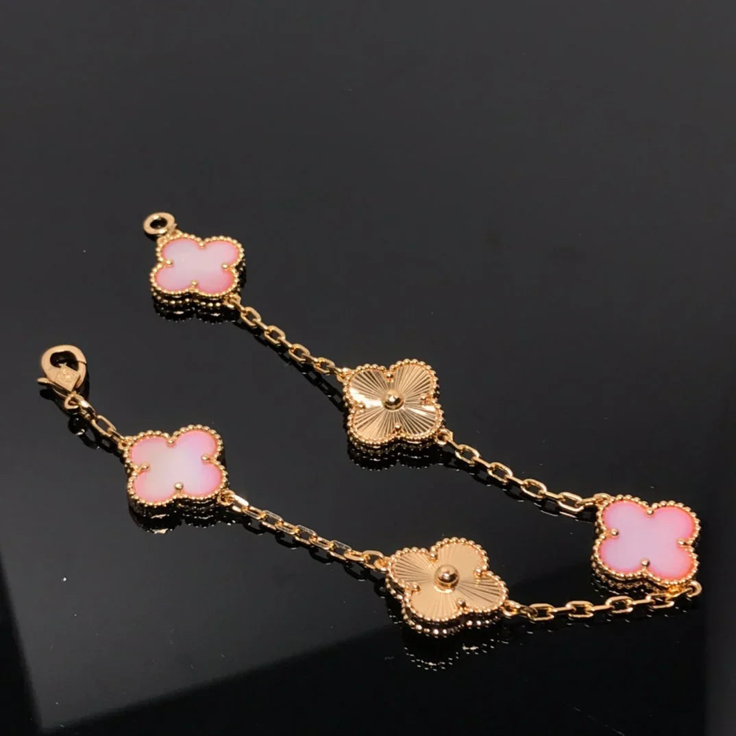 [Riva Jewelry]LUCKY CLOVER 5-MOTIF BRACELET - PINK MOTHER-OF-PEARL COLLECTION