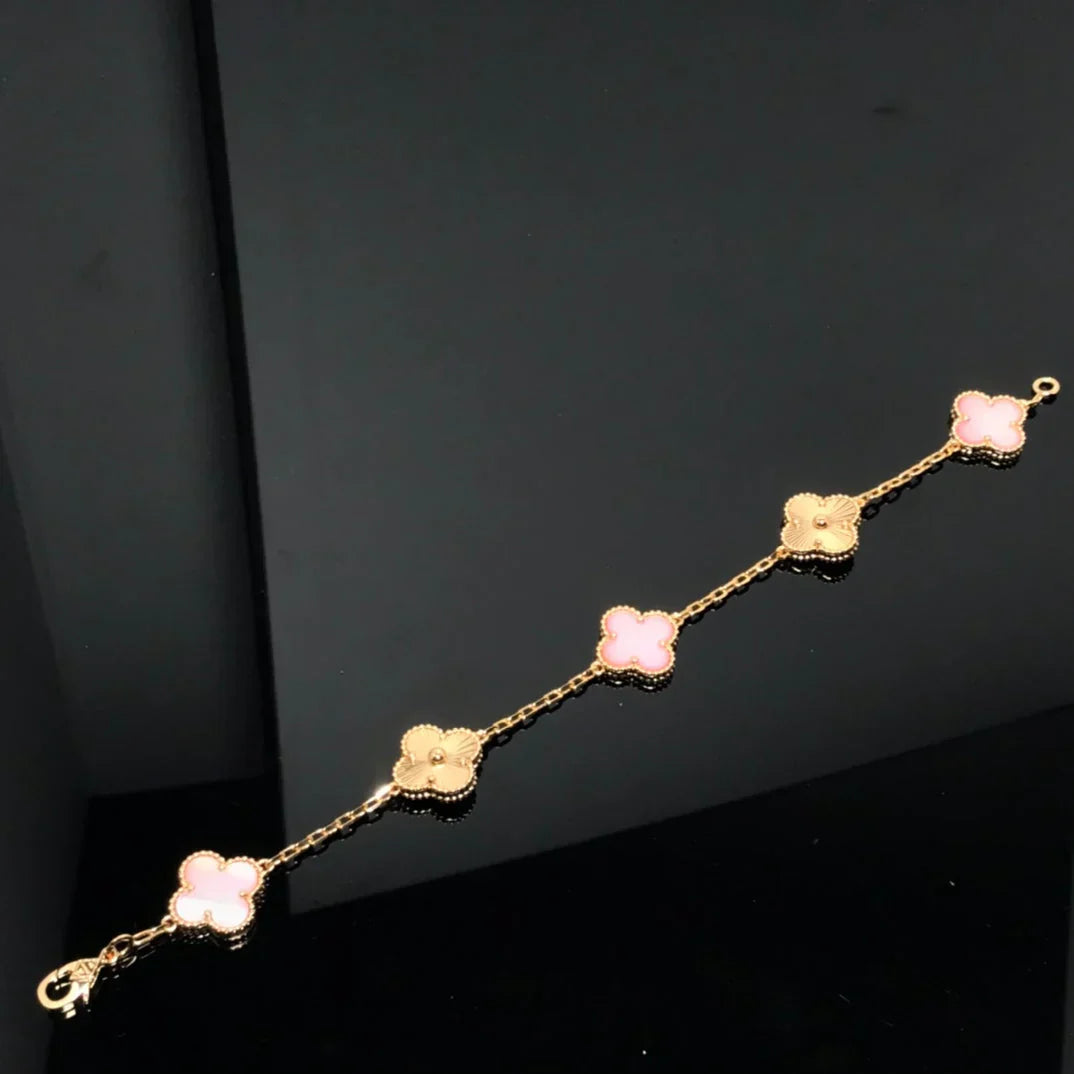 [Riva Jewelry]LUCKY CLOVER 5-MOTIF BRACELET - PINK MOTHER-OF-PEARL COLLECTION