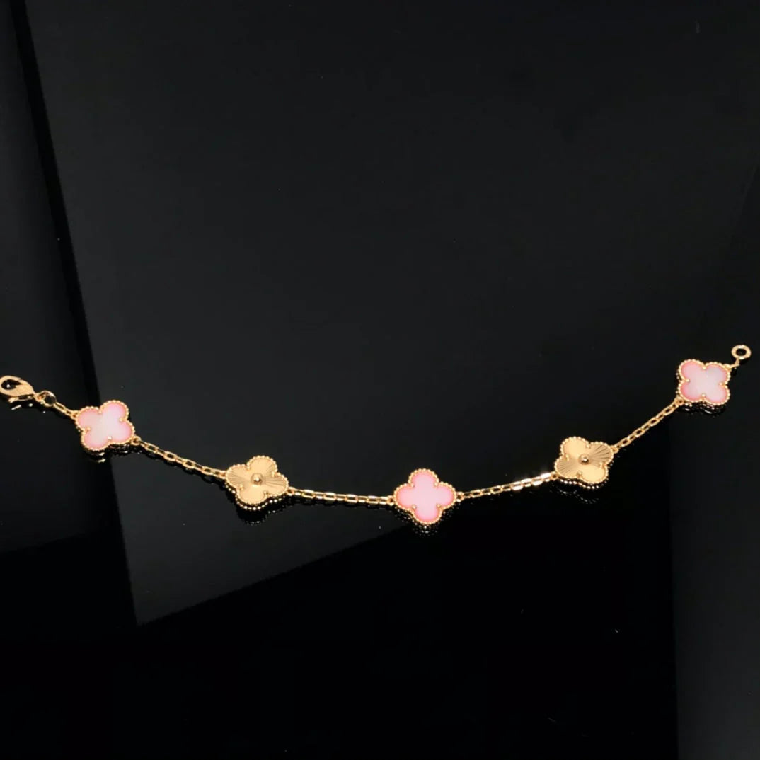 [Riva Jewelry]LUCKY CLOVER 5-MOTIF BRACELET - PINK MOTHER-OF-PEARL COLLECTION