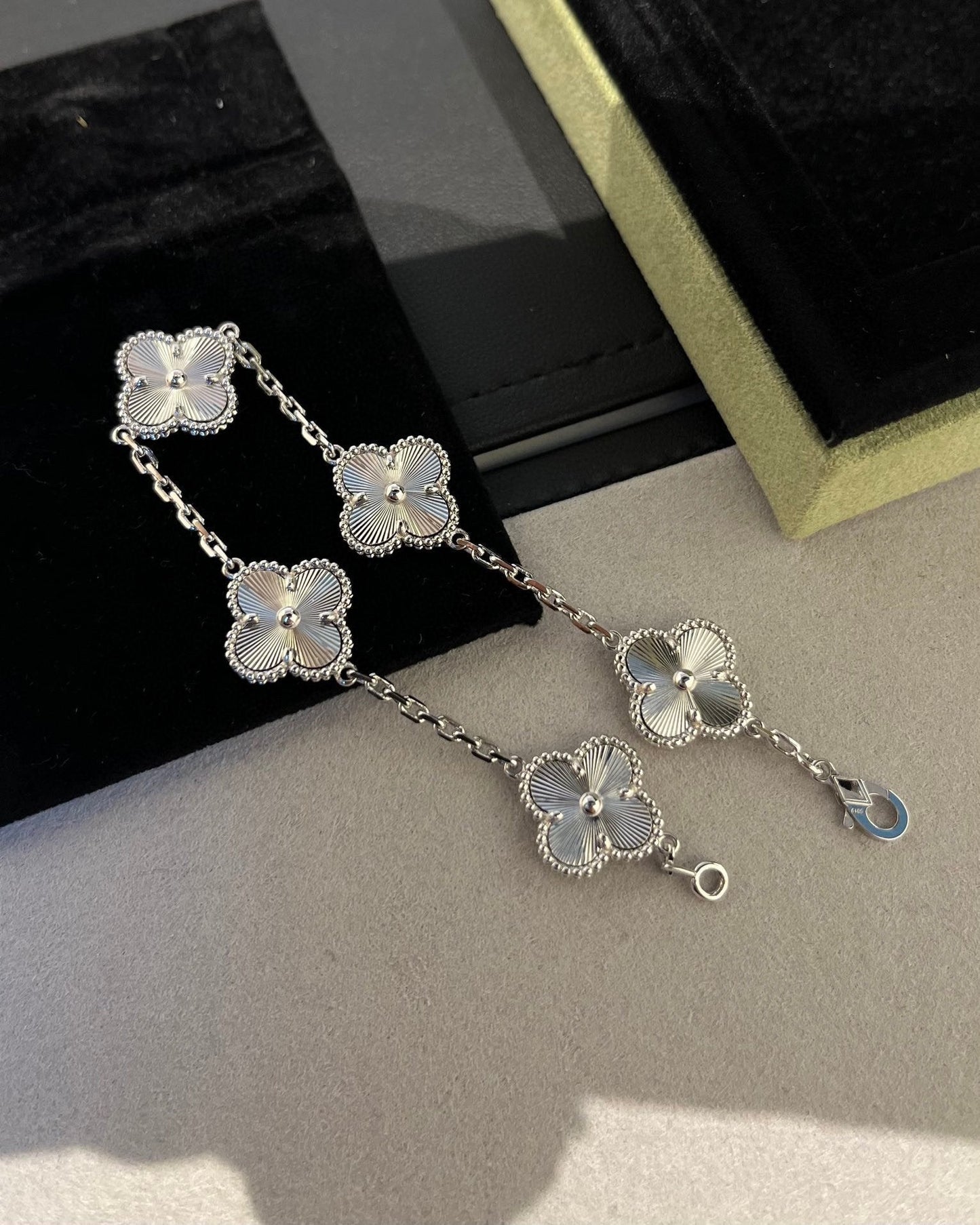 [Riva Jewelry]LUCKY CLOVER 5-MOTIF BRACELET - LASER COLLECTION